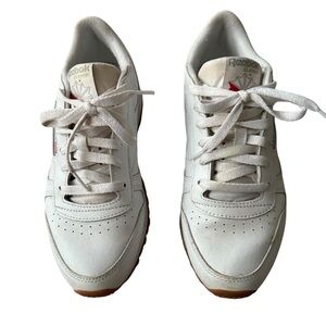 Reebok Classic Women's White Leather Sneakers Size 8.5